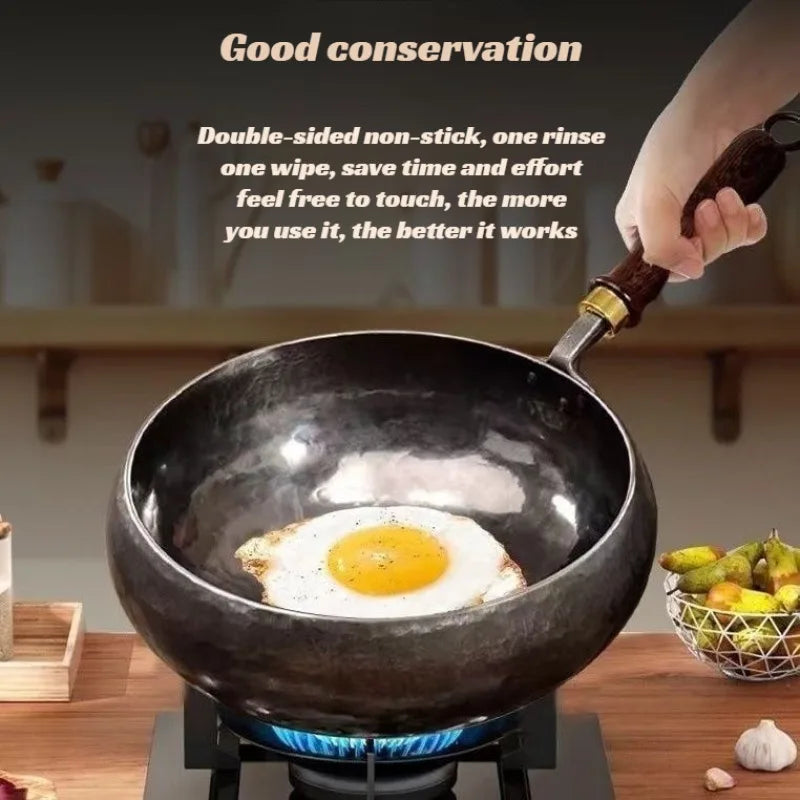 مقلاة ووك حديدية صغيرة منزلية متعددة الأغراض غير لاصقة مصنوعة يدويًا من الحديد النقي مع غطاء مقلاة غير مطلية ووك كبير البطن