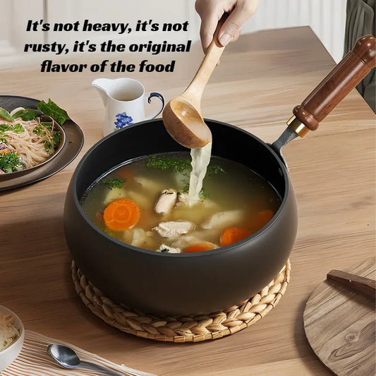 مقلاة ووك حديدية صغيرة منزلية متعددة الأغراض غير لاصقة مصنوعة يدويًا من الحديد النقي مع غطاء مقلاة غير مطلية ووك كبير البطن